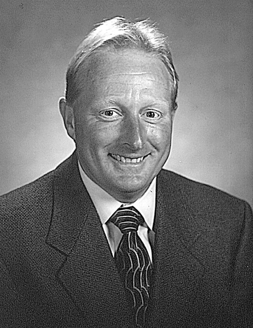 Back in the day when, in addition to Women’s Hockey, he also coached Gustavus Baseball